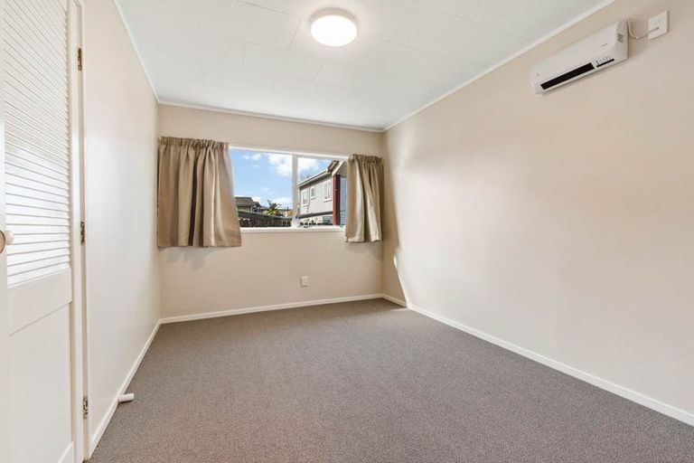 Photo of property in 27 Secretariat Place, Randwick Park, Auckland, 2105