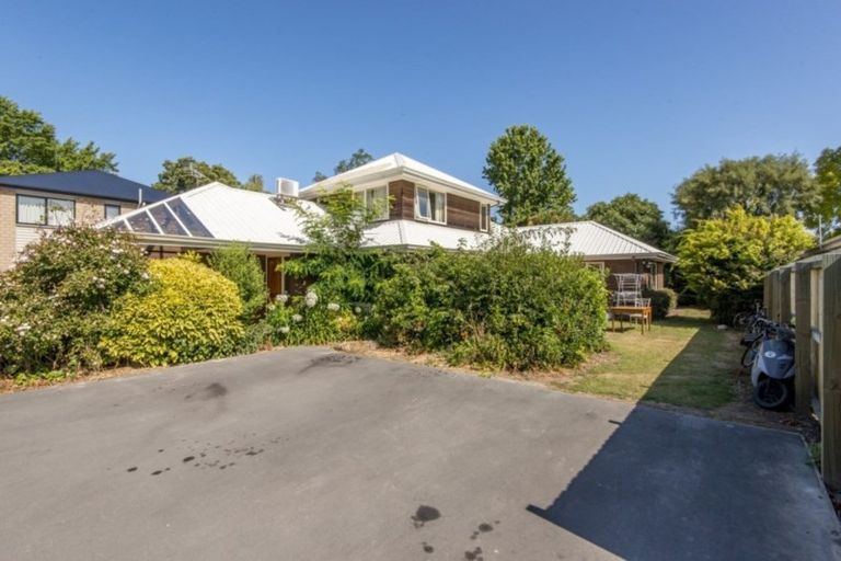 Photo of property in 105 Waimairi Road, Ilam, Christchurch, 8041