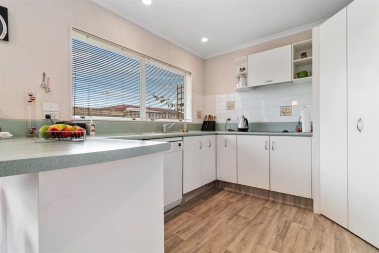 Photo of property in 11 Denny Hulme Drive, Mount Maunganui, 3116