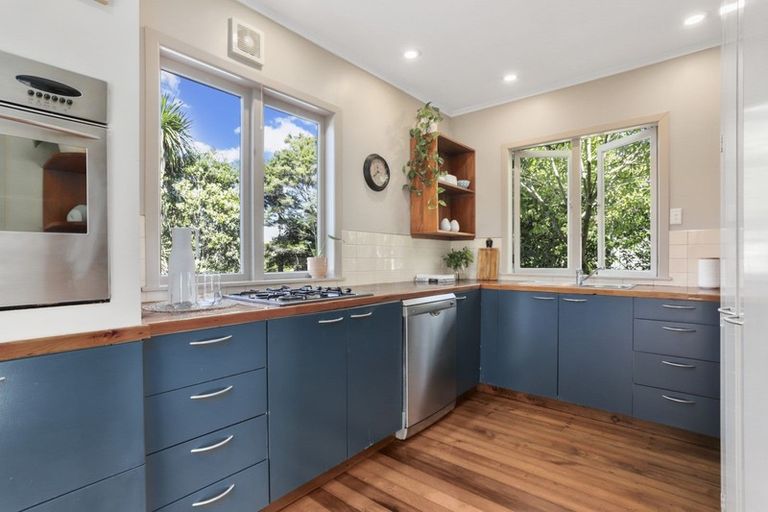 Photo of property in 228 Beach Haven Road, Beach Haven, Auckland, 0626