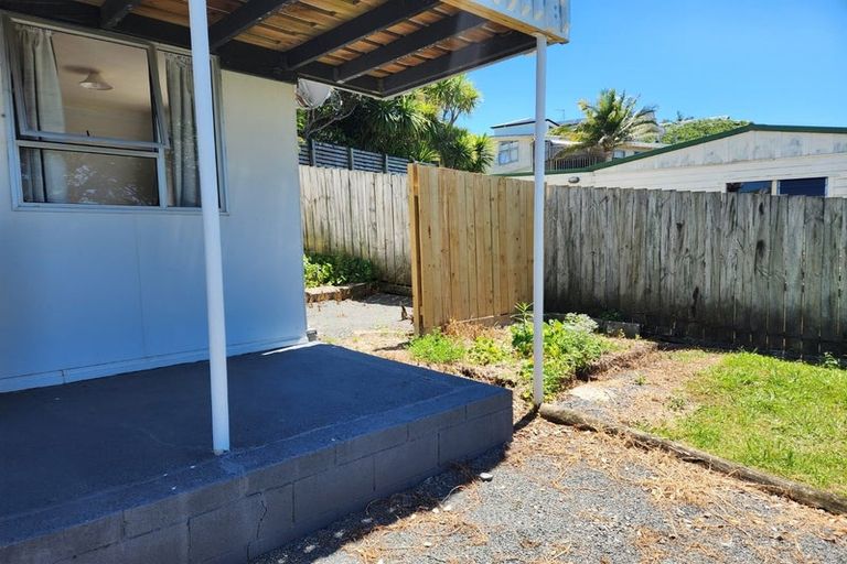 Photo of property in 19 Everard Avenue, Army Bay, Whangaparaoa, 0930
