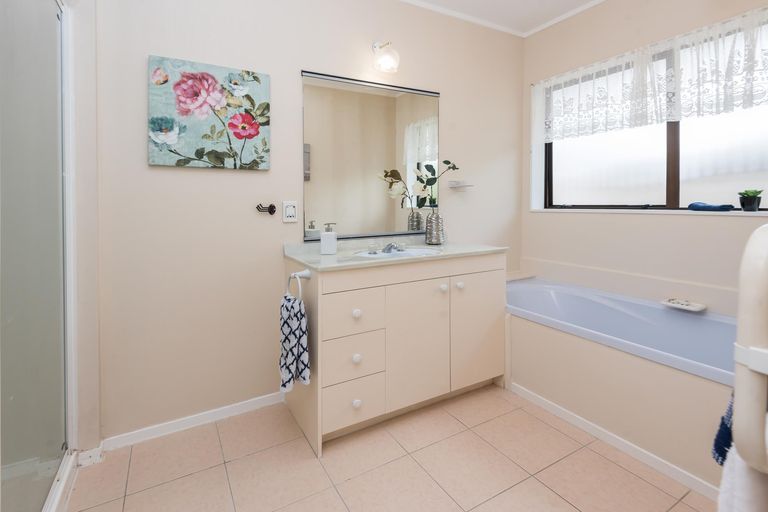 Photo of property in 2/2 Channing Crescent, Botany Downs, Auckland, 2010