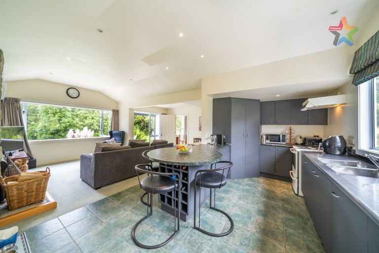 Photo of property in 345 Hebden Crescent, Kelson, Lower Hutt, 5010