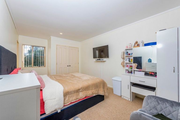 Photo of property in 29 Marinich Drive South, Ranui, Auckland, 0612