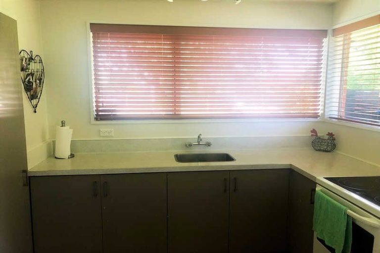 Photo of property in 1/30 Takaro Avenue, Sockburn, Christchurch, 8042