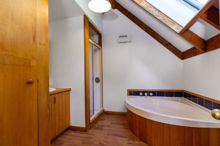 Photo of property in 24 Mcmillan Road, Arthurs Point, Queenstown, 9371