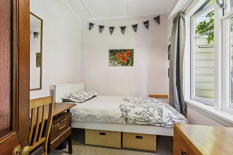 Photo of property in 10 Hall Street, Newtown, Wellington, 6021