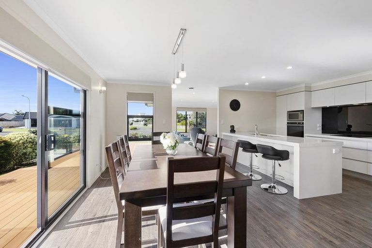 Photo of property in 49 Links Drive, Waiwhakaiho, New Plymouth, 4312