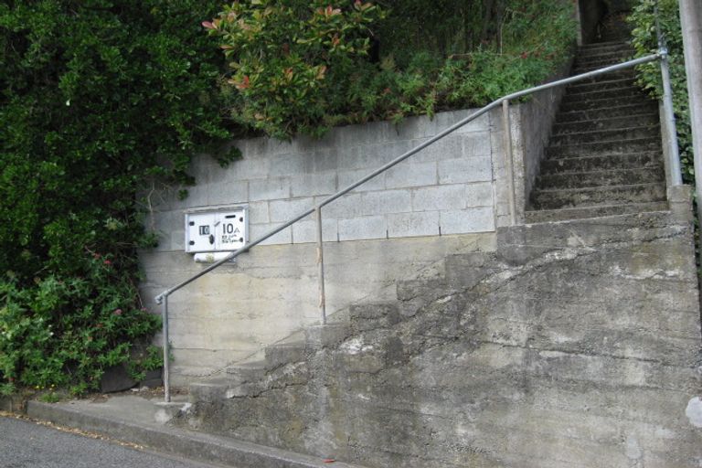 Photo of property in 10 Gilmour Terrace, Lyttelton, 8082