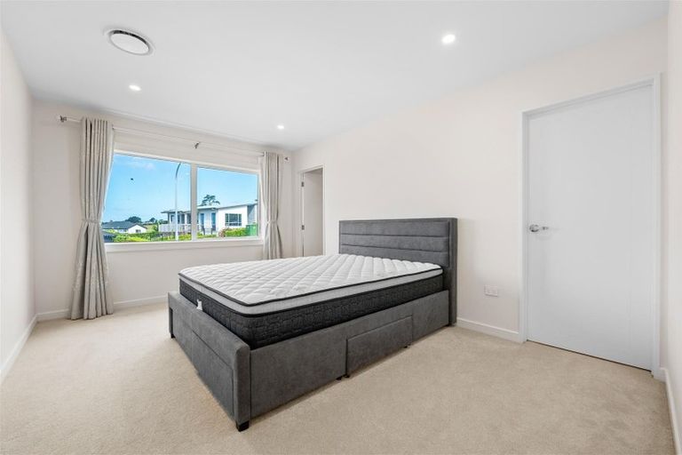 Photo of property in 52 Resolution Drive, Gulf Harbour, Whangaparaoa, 0930