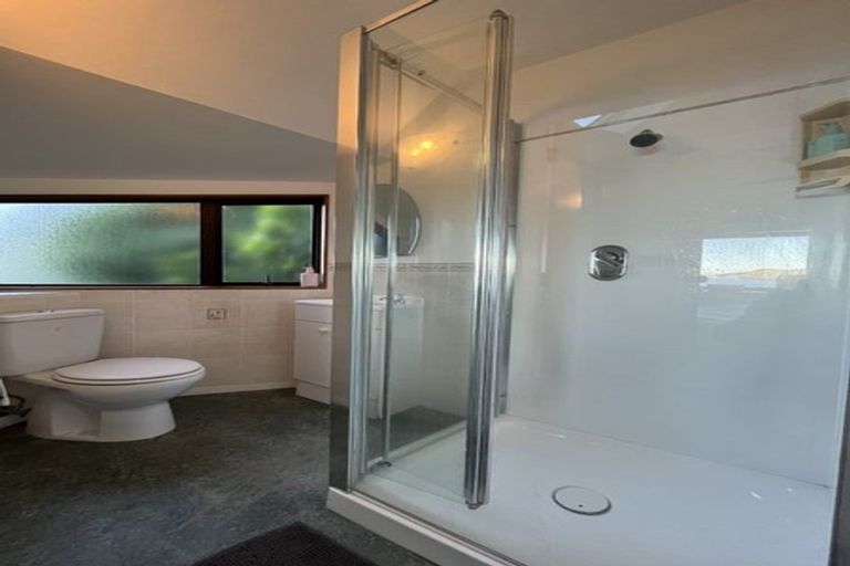 Photo of property in 16 Moana Road, Plimmerton, Porirua, 5026