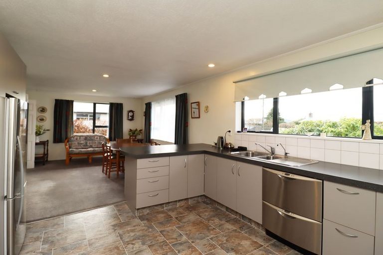 Photo of property in 15 Gordon Street, Weston, Oamaru, 9401