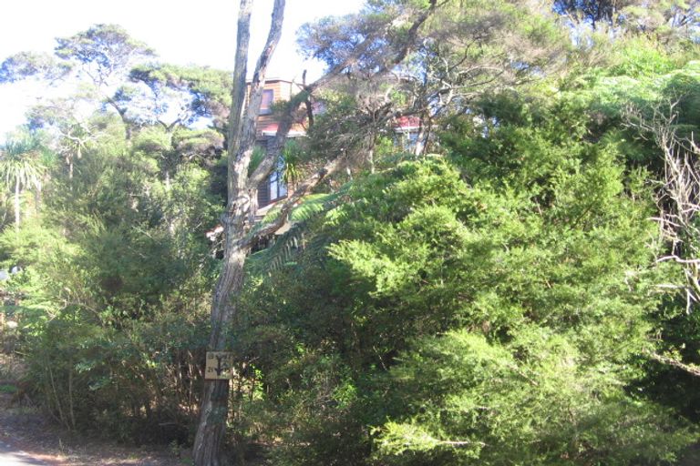 Photo of property in 15 Trelawny Place, Hillcrest, Auckland, 0627