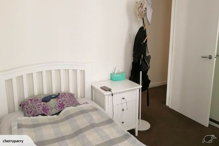 Photo of property in Terrace Heights Apartments, 10c/163 The Terrace, Wellington Central, Wellington, 6011