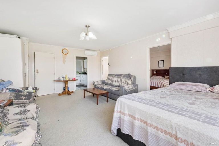 Photo of property in 7 Sea Spray Drive, Bucklands Beach, Auckland, 2012