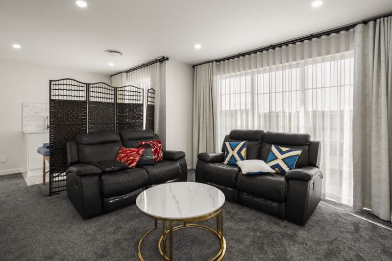Photo of property in 9 Bremner Ridge Street, Flat Bush, Auckland, 2019