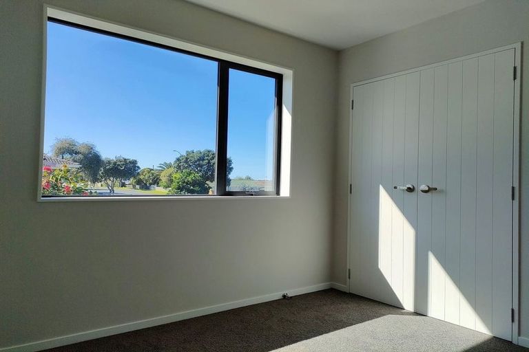 Photo of property in 147a Pigeon Mountain Road, Half Moon Bay, Auckland, 2012