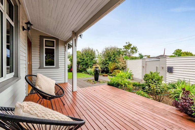 Photo of property in 117 Carrington Street, Lower Vogeltown, New Plymouth, 4310