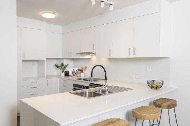 Photo of property in Norfolk Apartments, 7 Ramsgate Terrace, Mairangi Bay, Auckland, 0630