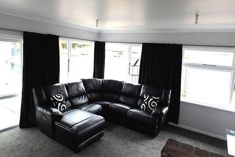 Photo of property in 124 Springs Road, Hornby, Christchurch, 8042