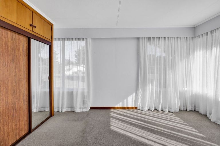 Photo of property in 5 Domett Street, Opunake, 4616