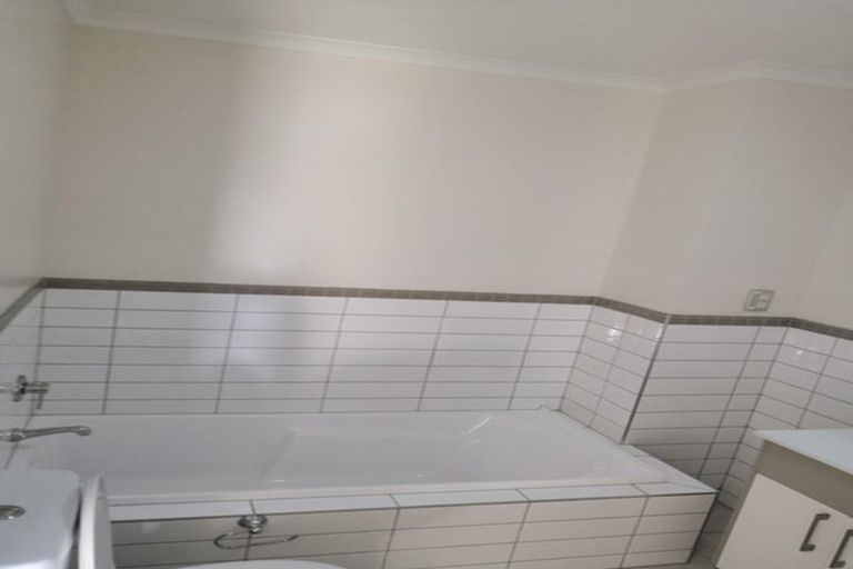 Photo of property in 216 Porchester Road, Takanini, 2112