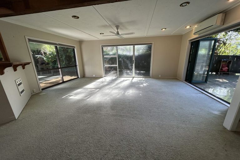 Photo of property in 223 Woodlands Park Road, Titirangi, Auckland, 0604