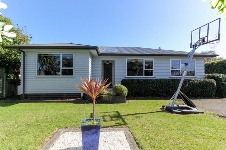 Photo of property in 250 Coronation Avenue, Welbourn, New Plymouth, 4310
