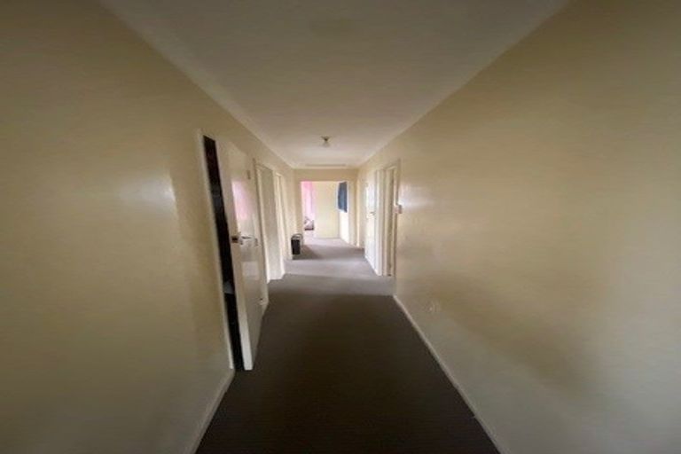 Photo of property in 11 Colonial Place, Kelvin Grove, Palmerston North, 4414