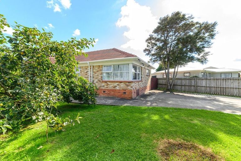 Photo of property in 4 Clark Street, Manurewa, Auckland, 2102