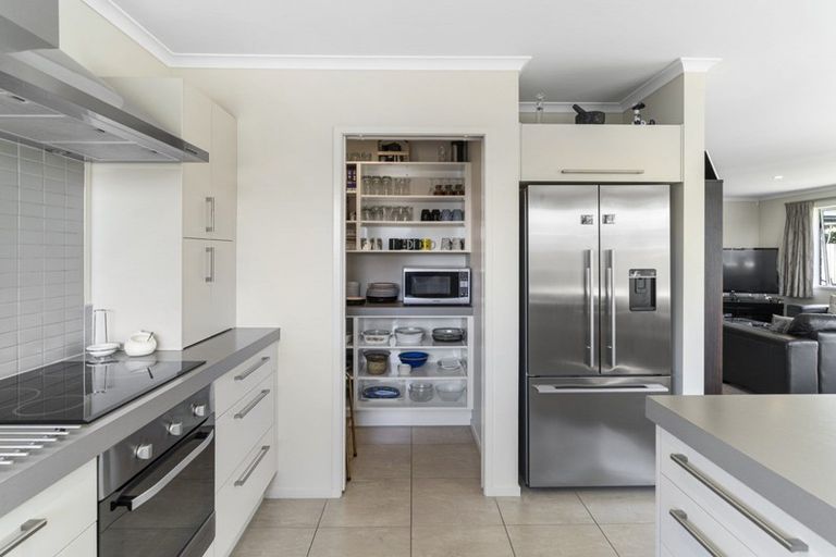 Photo of property in 98 Grenada Street, Mount Maunganui, 3116