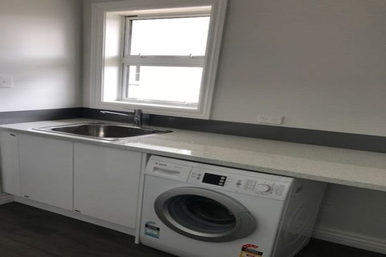 Photo of property in 57 Pirie Street, Mount Victoria, Wellington, 6011