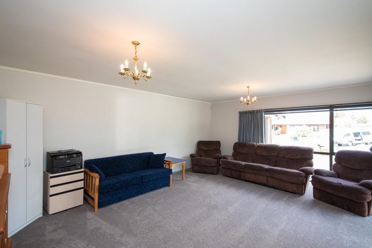 Photo of property in 15 Ashburn Lane, Awapuni, Palmerston North, 4412