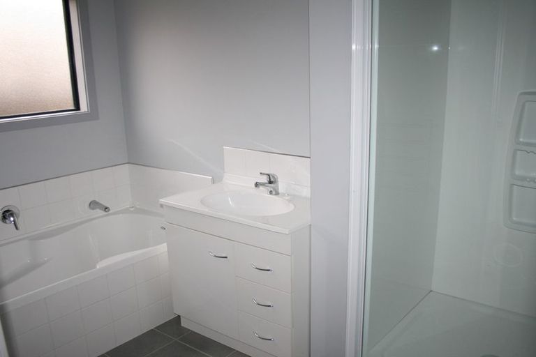 Photo of property in 11 Pinot Noir Court, Omarama, 9412