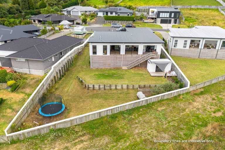 Photo of property in 19 Bob Carter Place, Welcome Bay, Tauranga, 3175