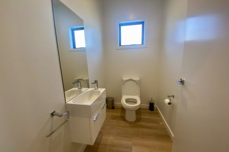 Photo of property in 6 Clutha Place, Wanaka, 9305