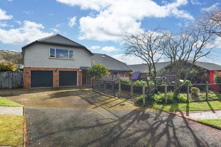 Photo of property in 8 Janet Place, Lynmore, Rotorua, 3010