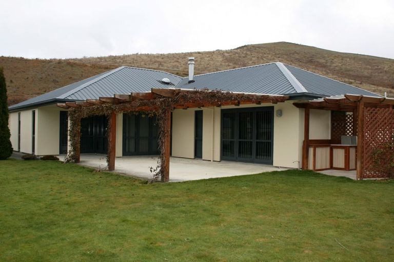 Photo of property in 11 Pinot Noir Court, Omarama, 9412