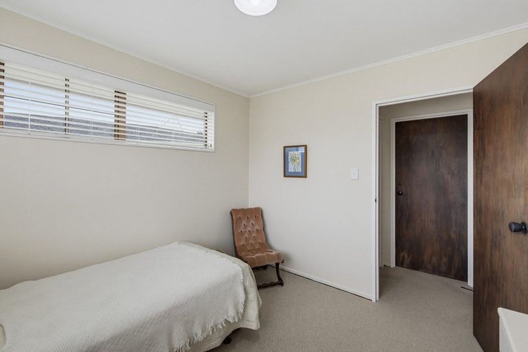 Photo of property in 15a Te Maku Grove, Waikanae, 5036