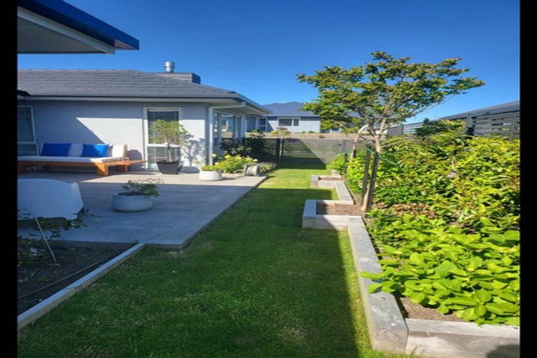 Photo of property in 16b Huntaway Close, Stoke, Nelson, 7011