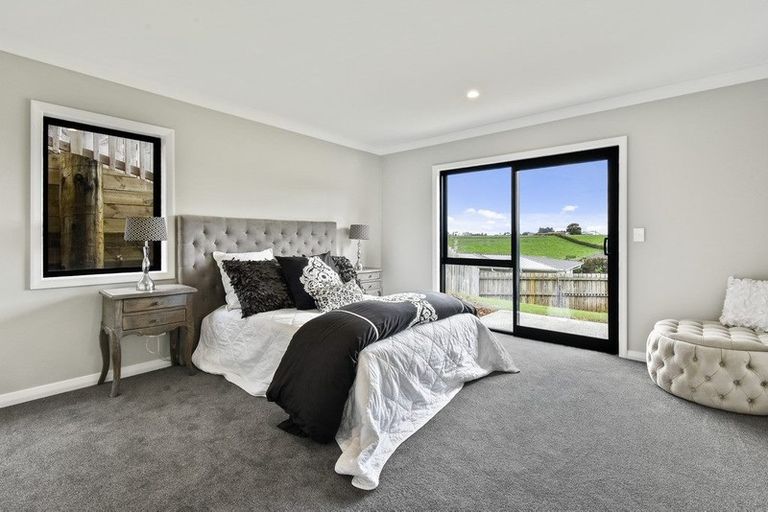 Photo of property in 135 Isabella Drive, Pukekohe, 2120