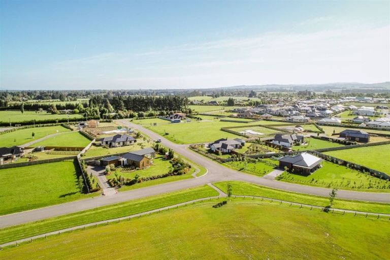 Photo of property in 15 Kingfisher Avenue, Amberley, 7410