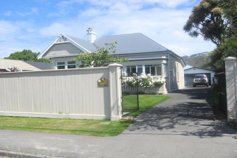 Photo of property in 14 Martin Avenue, Beckenham, Christchurch, 8023