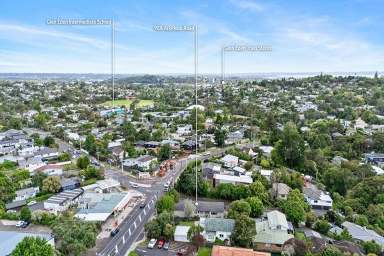 Photo of property in 90a Atkinson Road, Titirangi, Auckland, 0604
