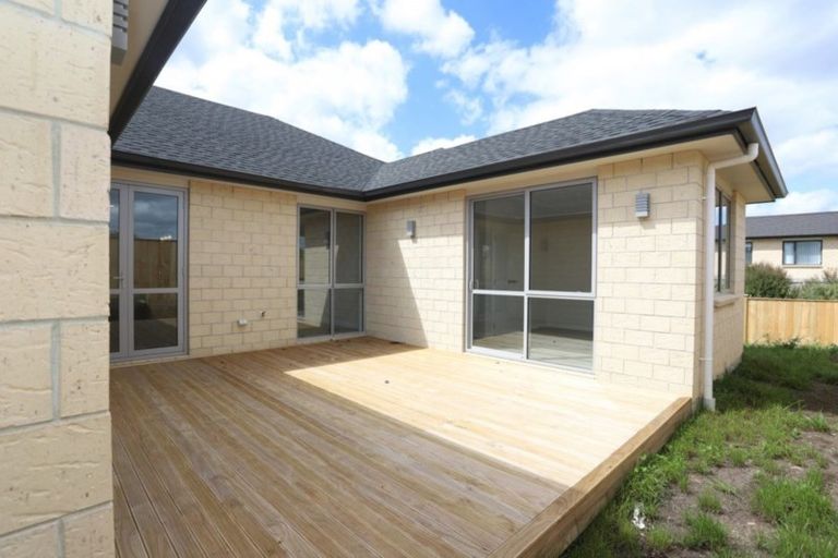Photo of property in 9 Waitahu Rise, Pukekohe, 2120