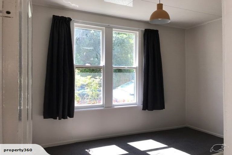 Photo of property in 19 Holloway Road, Aro Valley, Wellington, 6021