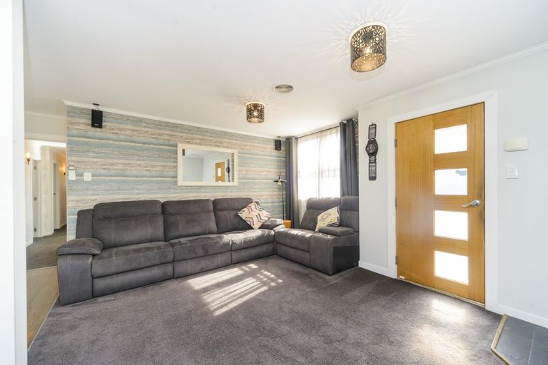 Photo of property in 93 Shamrock Street, Takaro, Palmerston North, 4412