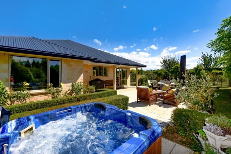 Photo of property in 9 Mulholland Drive, Darfield, 7571