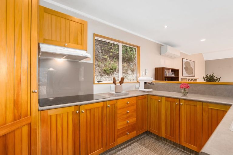 Photo of property in 19 Marama Terrace, Eastbourne, Lower Hutt, 5013