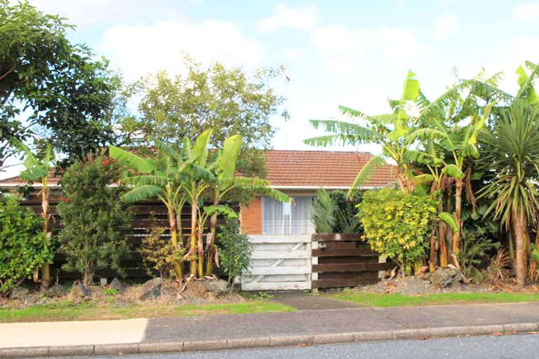 Photo of property in 3 Sherie Place, Howick, Auckland, 2014